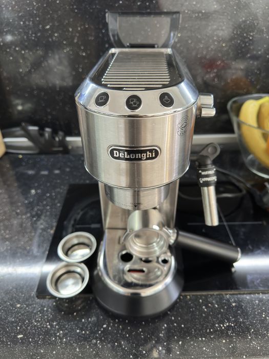 Delonghi Dedica 685.M кафемашина