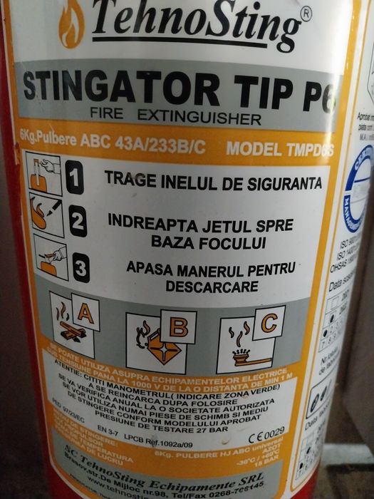 Stingătoare incendii cu pulbere