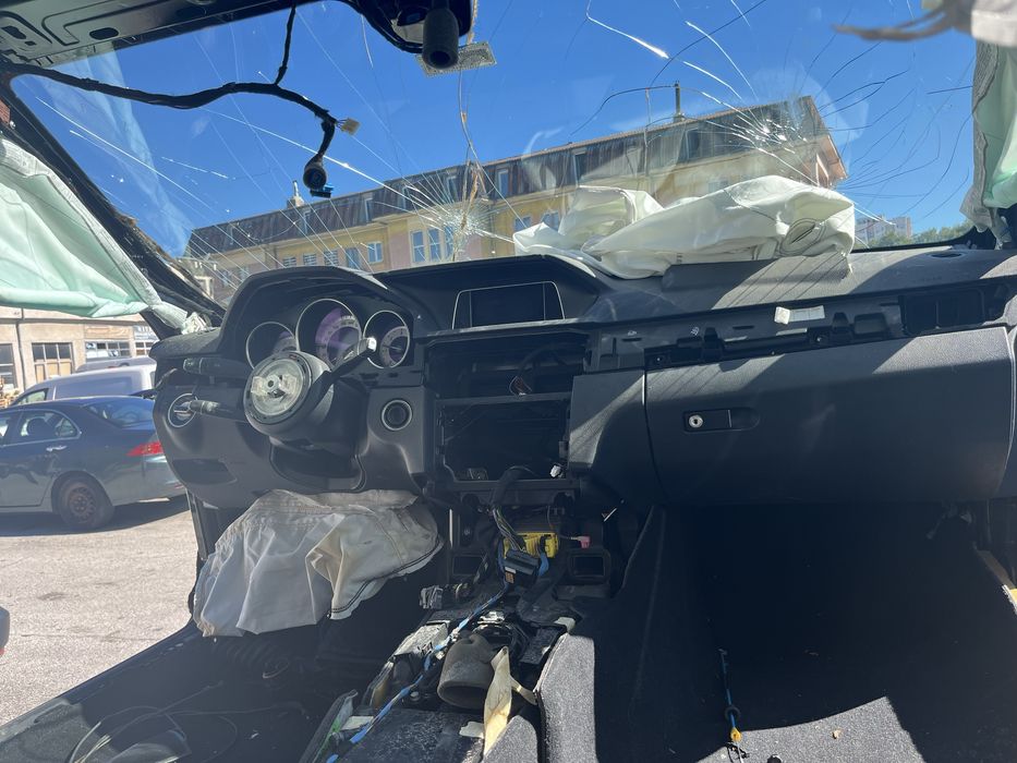 Mercedes-Benz E350 4matic 2014 на части