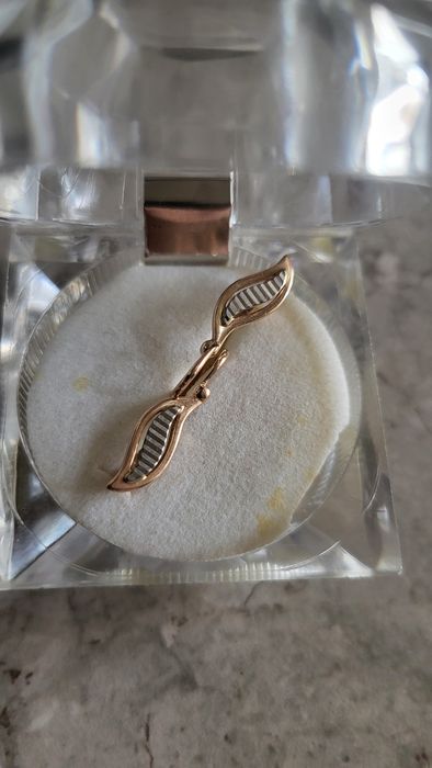 Продам серьги, золотые
