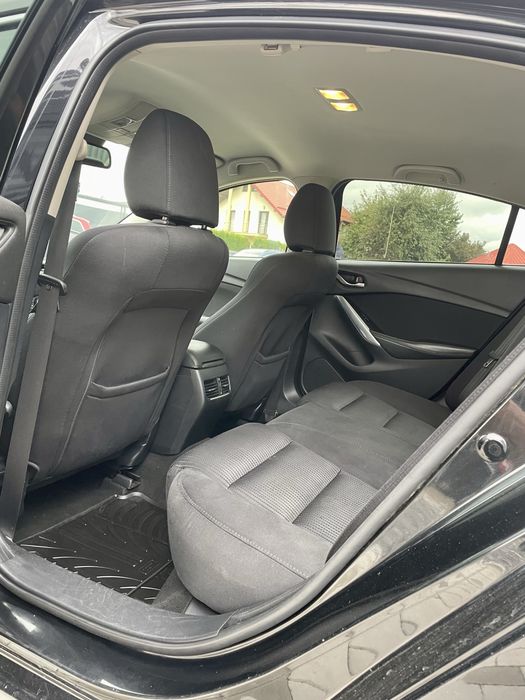 Mazda 6 2.2 diesel manuala
