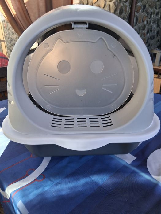 Котешка тоалетна