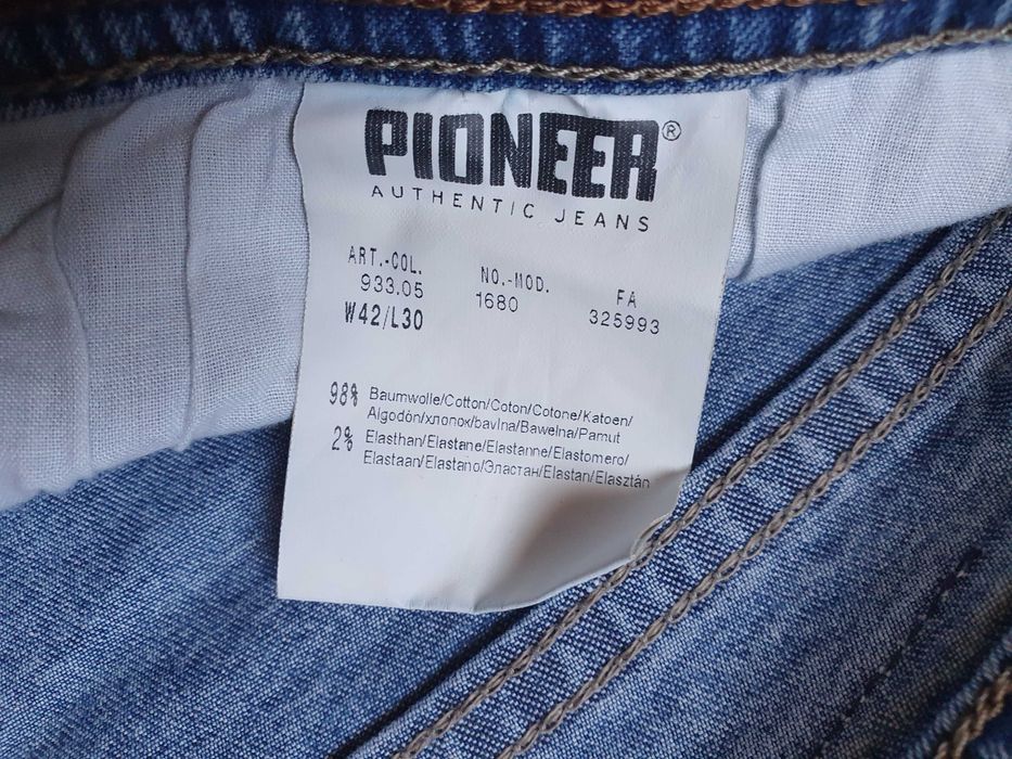 Blugi Pioneer "Rando" - Marime W42 L30 (Talie 107 cm)