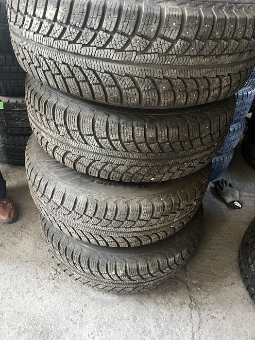 Продам за 180000 шины с дисками в сборе на джип