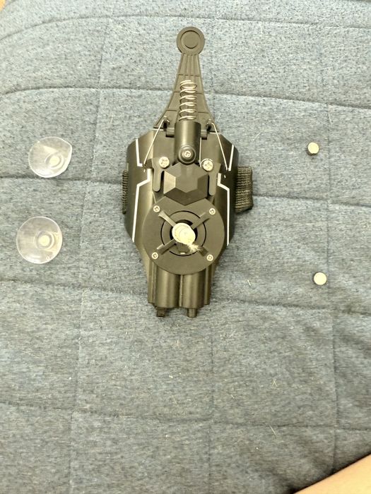 Продам веб шутер (аксессуар с игры человек паук)