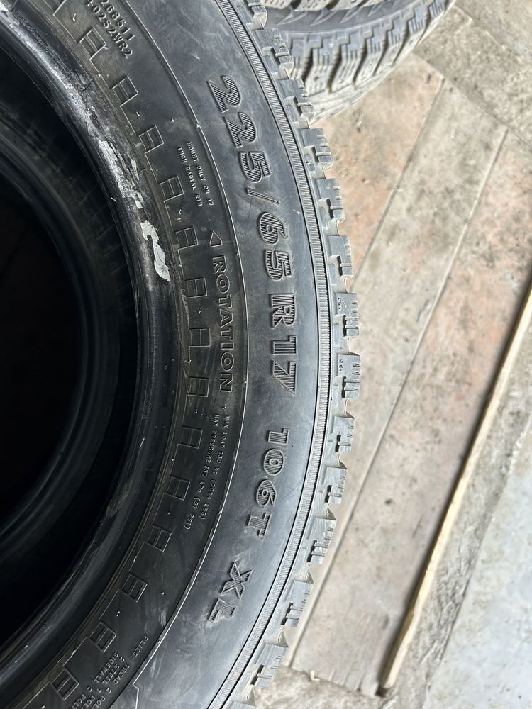 Зимние шины с шипами Nokian 225/65 R17