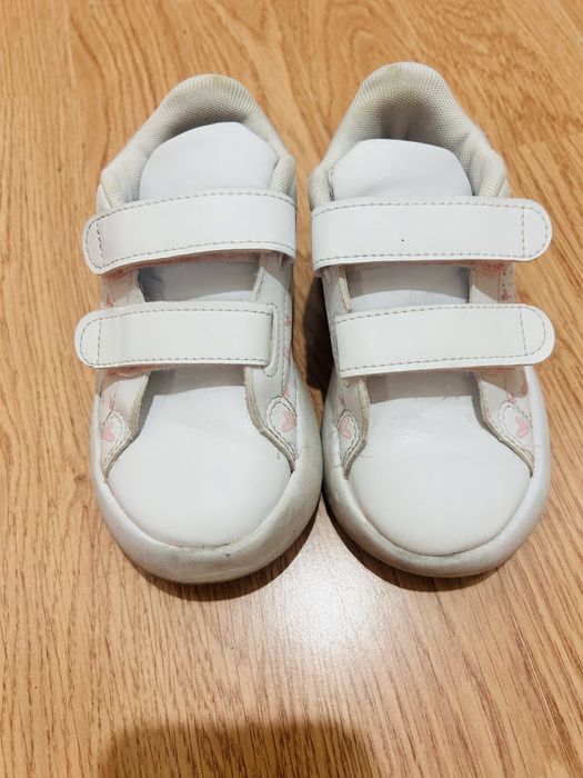 Adidas батуши и маратонки 26 номер