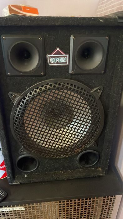 Тонколона + мощни говорители и сиди