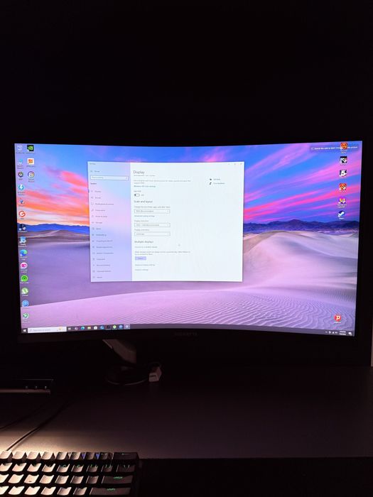 Schimb Monitor Curbat Gygabite 32” M32QC 2k inch 165Hz gaming oled