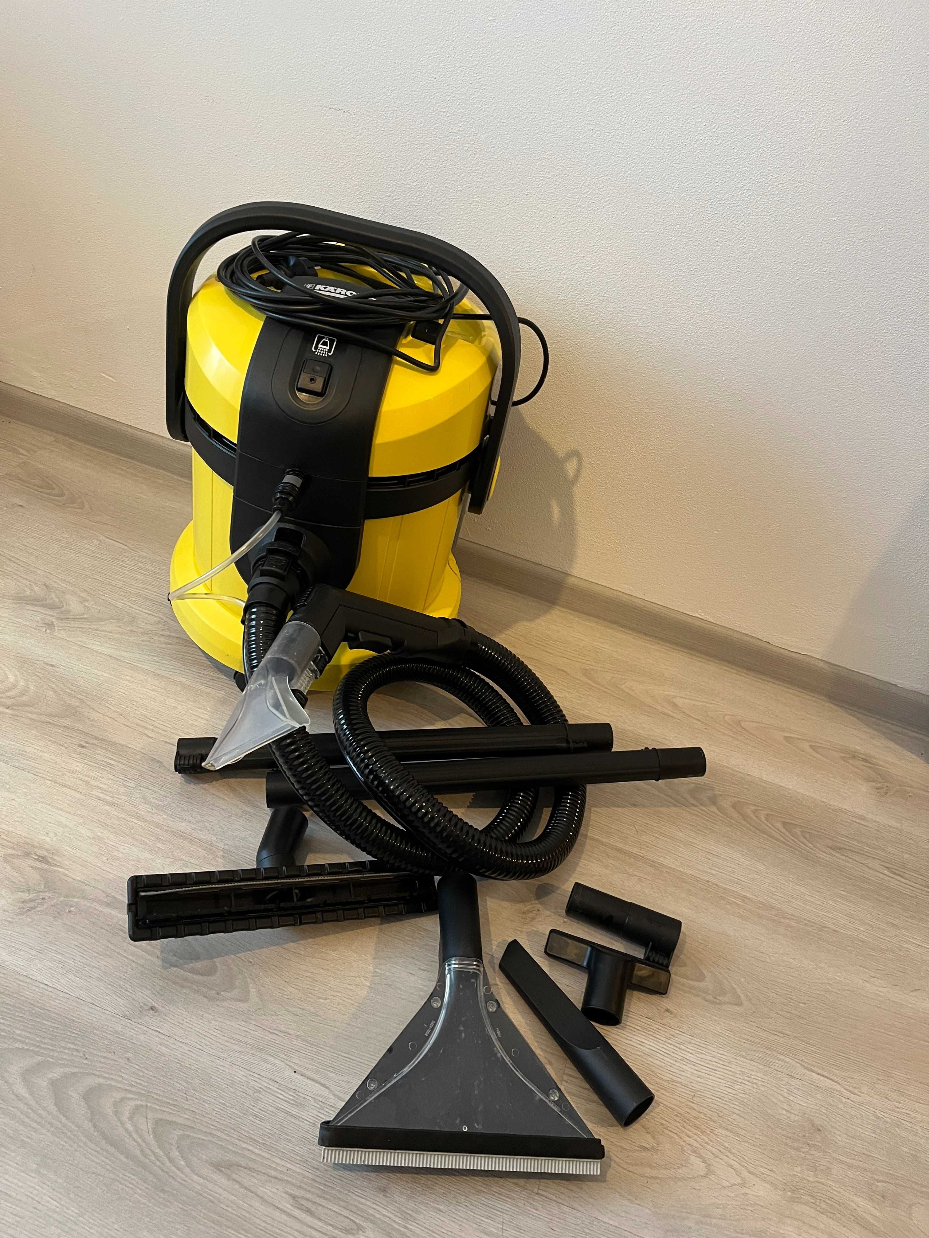 Inchiriere aspirator Kirby G4 sau Karcher SE4002 injectie extractie