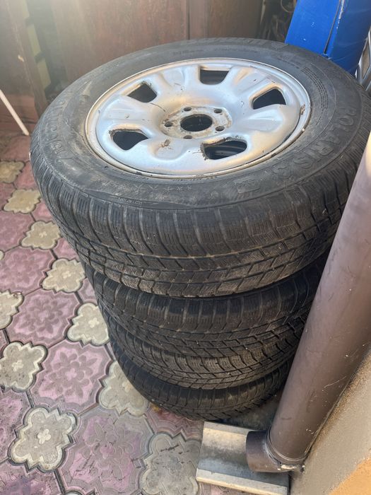 Roti Daca Duster iarna + 4 anvelope de iarna