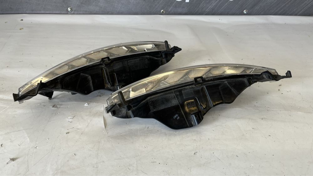 Ляв и десен халоген Citroen C4 Grand Picasso 2007-2013