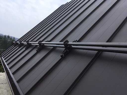 Acoperisuri, sisteme pluviale, renovare acoperis, montaj acoperis