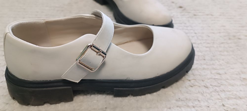 Страхотни сандали на reserved