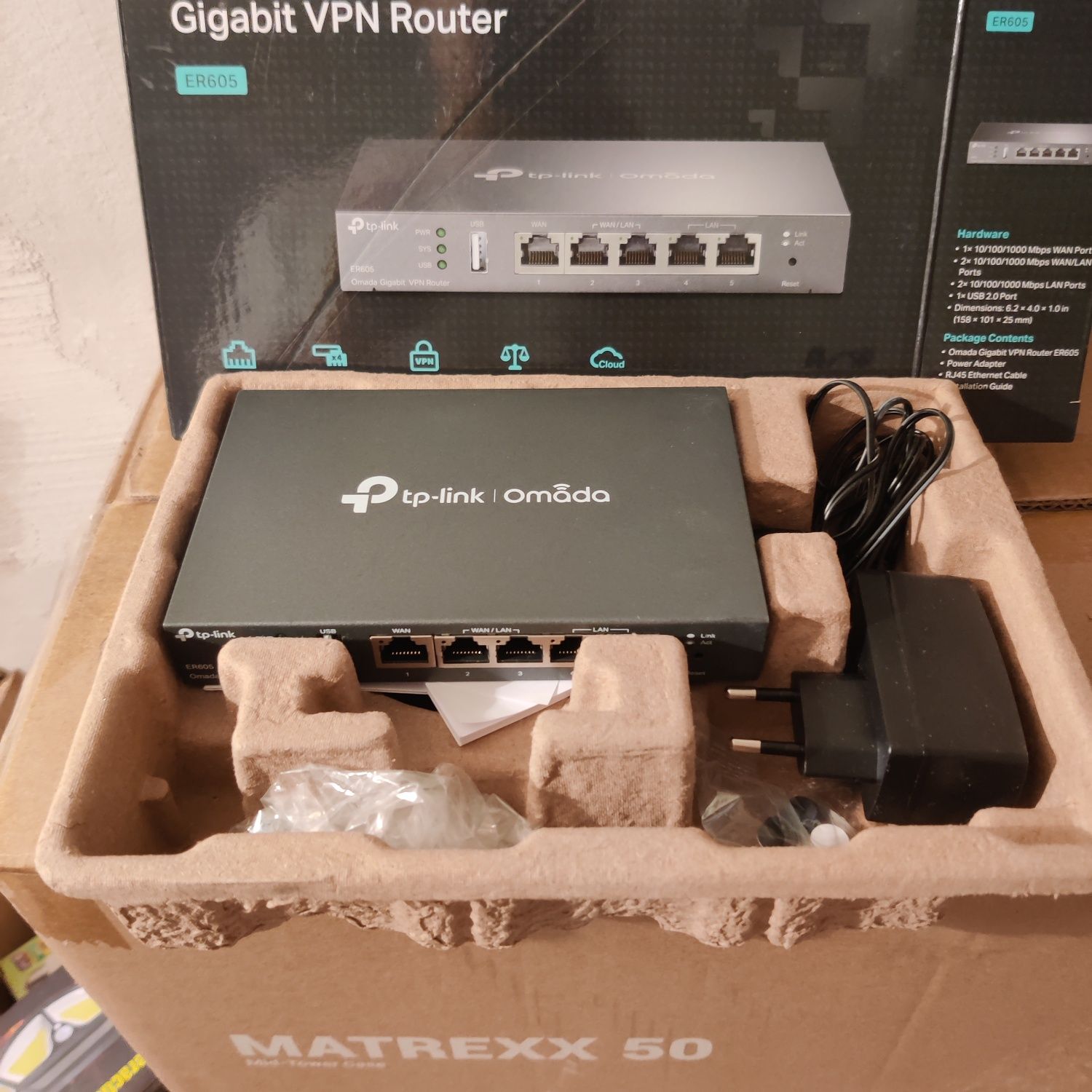 Коммутатор TP-LINK 5 Порт.