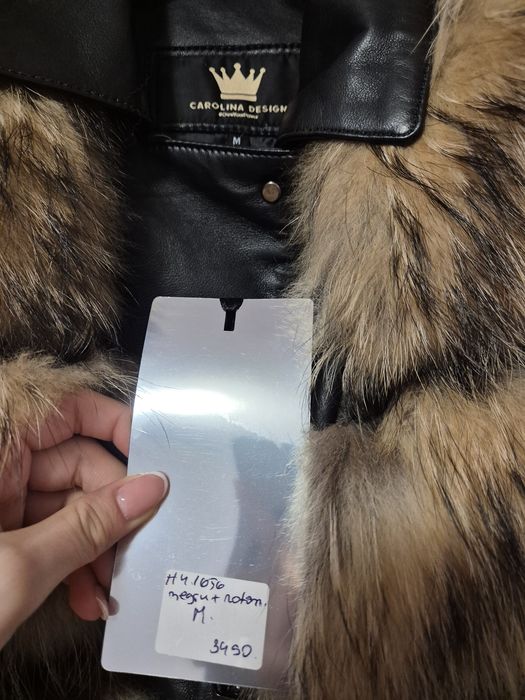 Vând haină de blană de raton