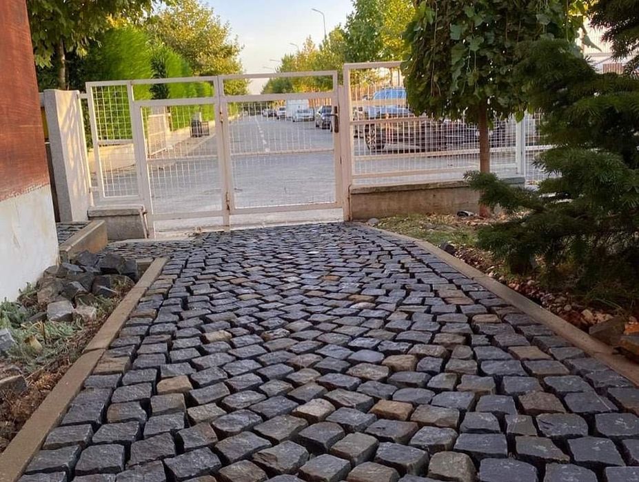 Piatră cubică Andezit, mă deplasez oriunde în Țară