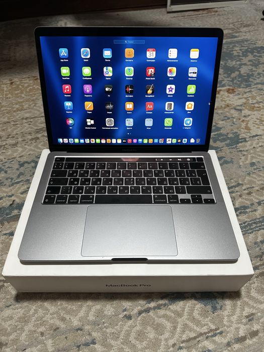 Macbook pro 2022 M2