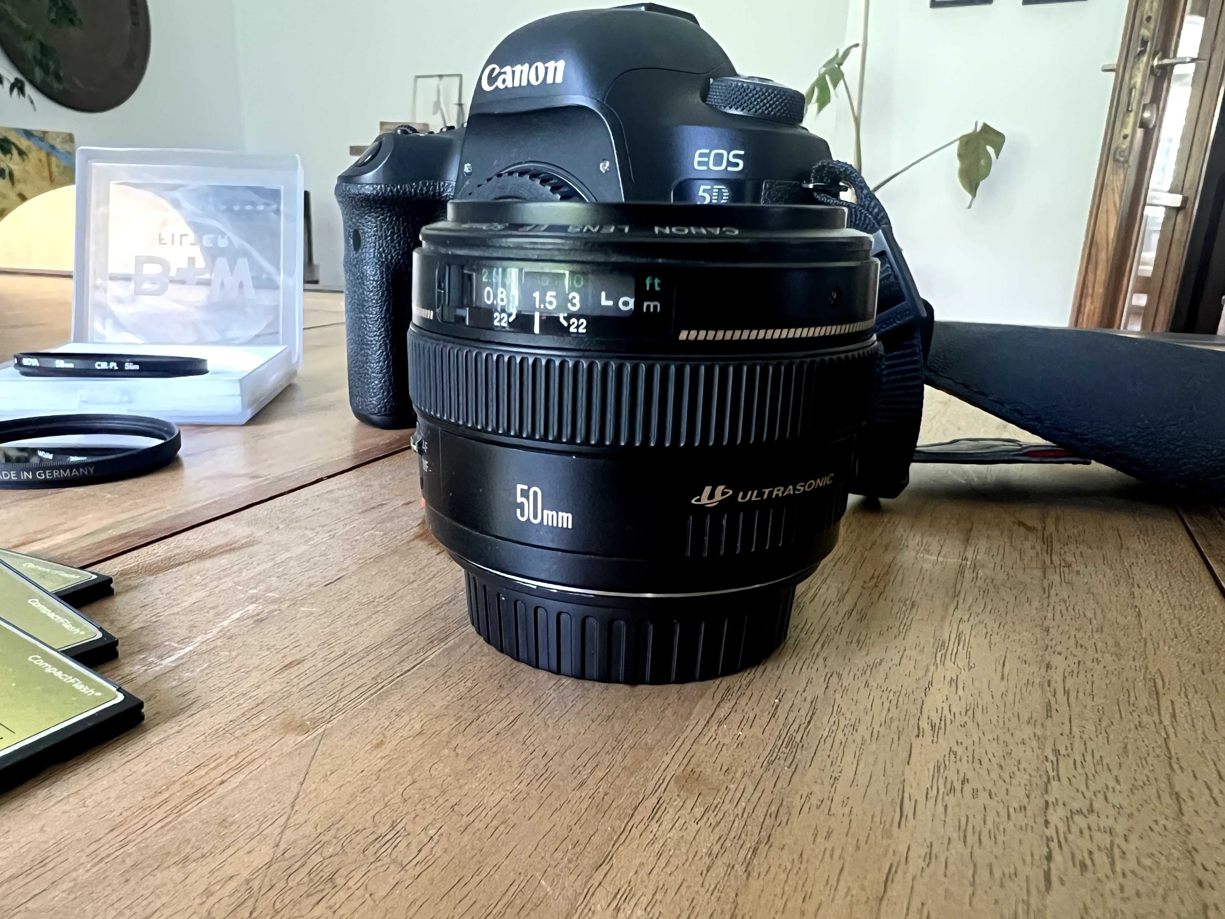 Canon EOS 5D Mark IV + Canon 50mm f/1.4 USM + пълен комплект аксесоари