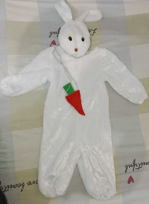 Костюм   зайчика