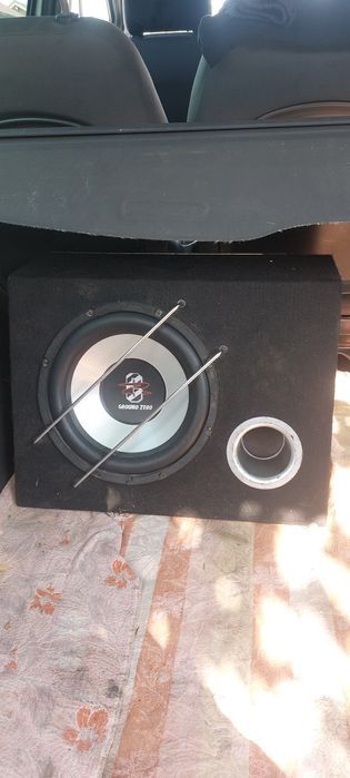 Vând stație cu tot cu tub de bass