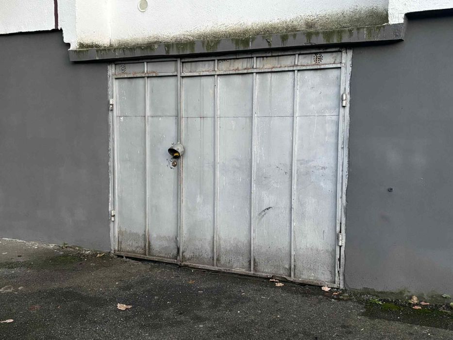 Garaj sub bloc de închiriat zona Tudor