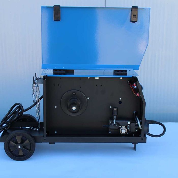 Инверторен телоподаващ апарат TACH – MIG 250A, с платформа