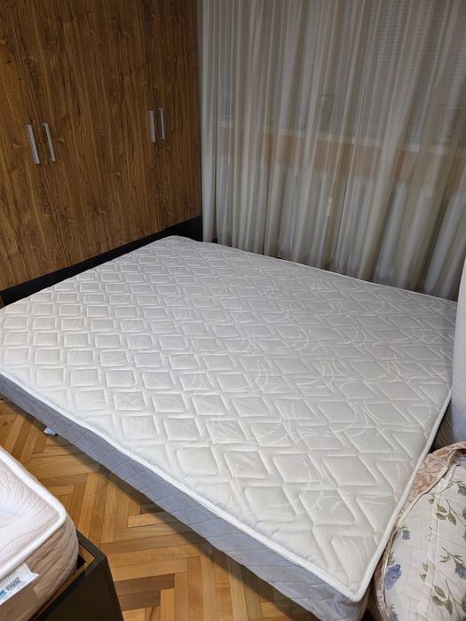 Матрак 160x200 – запазен, удобен, готов за ползване