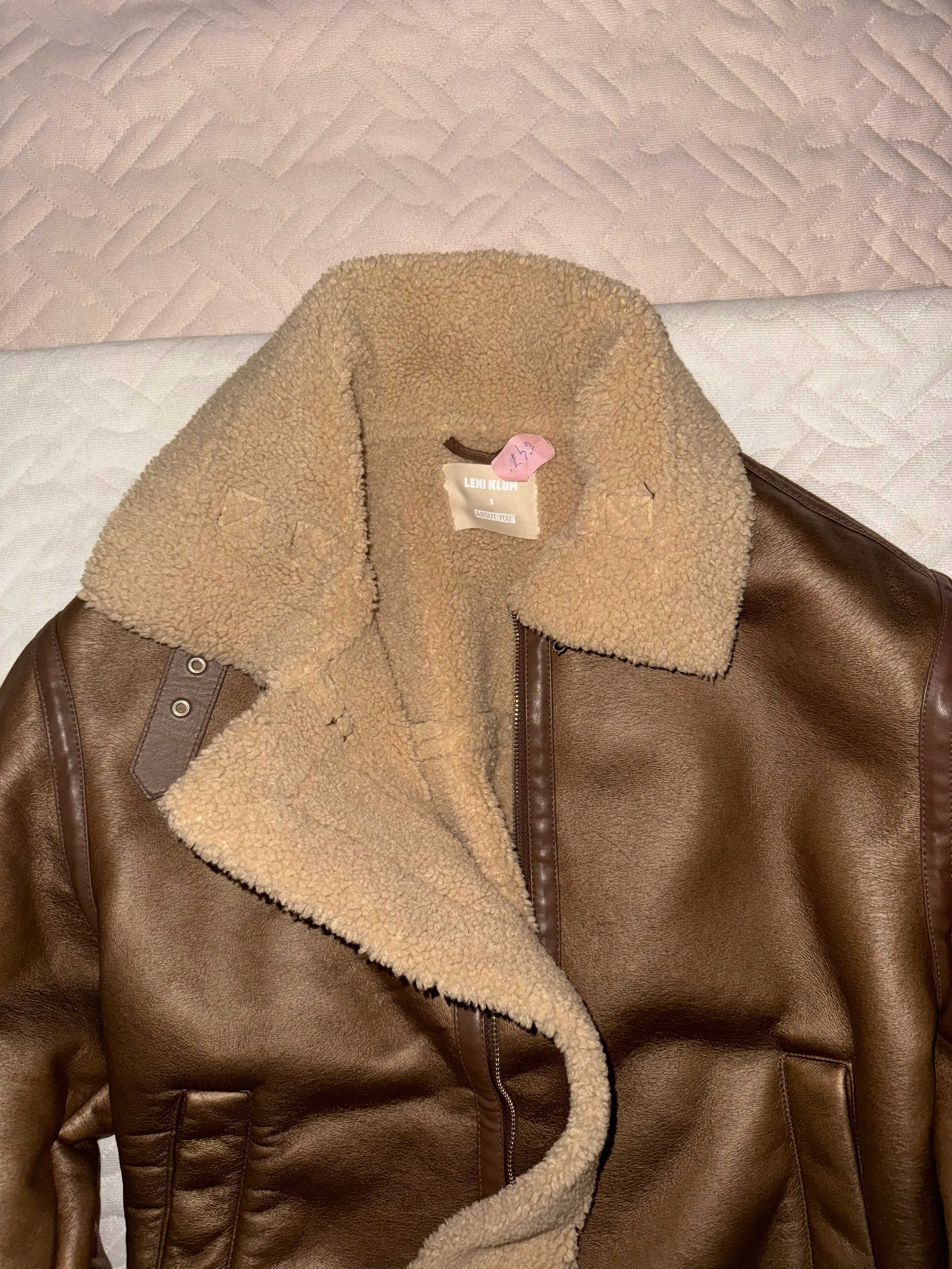 Кафяво преходно яке, в комбинация кожа и плат oversized