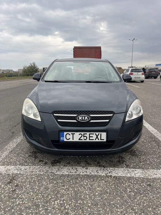 Kia Ceed 2009 1.4 benzina