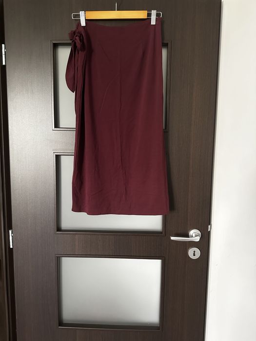 Fusta asimetrica mărimea 34