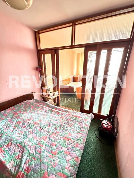 Продава се Двустаен апартамент в Пловдив, Център - 49 кв.м за 2531 €/кв.м - Снимка #4