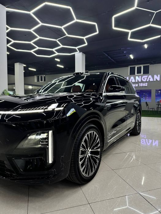 Deepal S09 Ultra AWD Gibrid Rasman Farg'onada