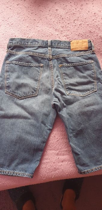 Vand blugi trei sferturi, copii firma H&M.