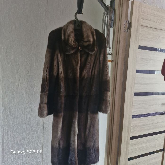 Продам  норковую шубу. Размер 46