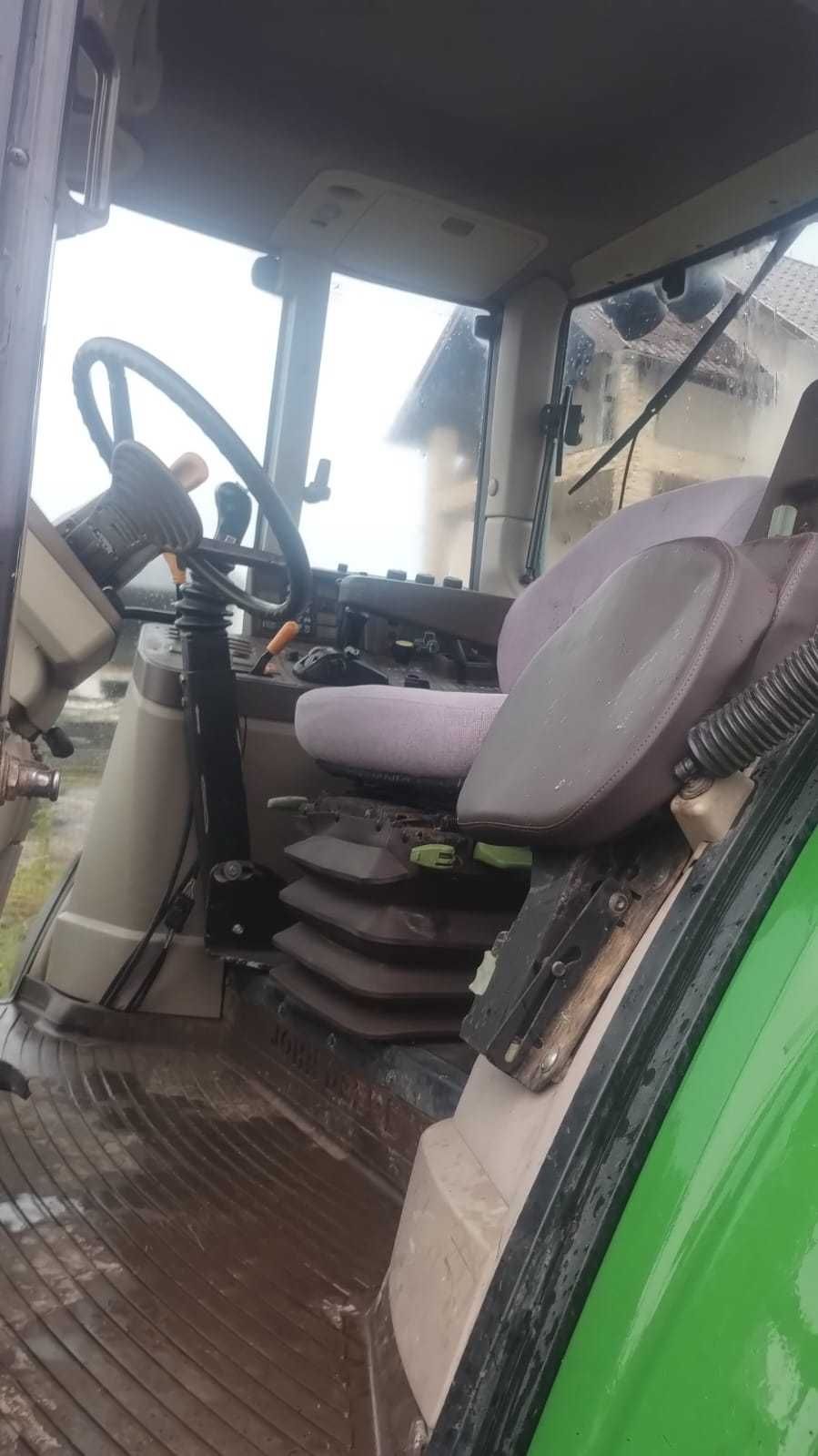 Tractor John Deere 6420 cu încărcător