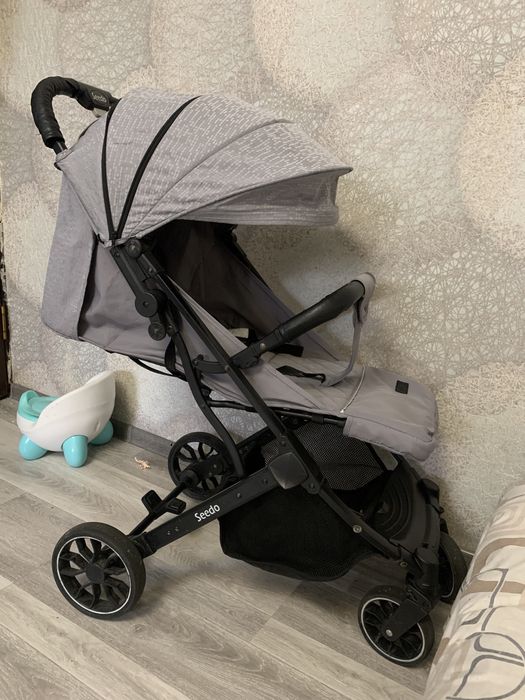 Продам детскую коляску чемодан Seedo
