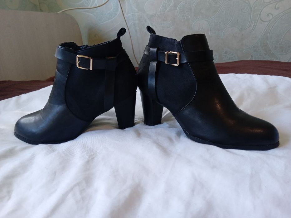 Ботинки женские , продам . СРОЧНО!