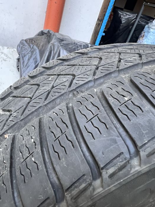 Зимни гуми Pirelli Sotozero(2бр.) 3 245/45/19