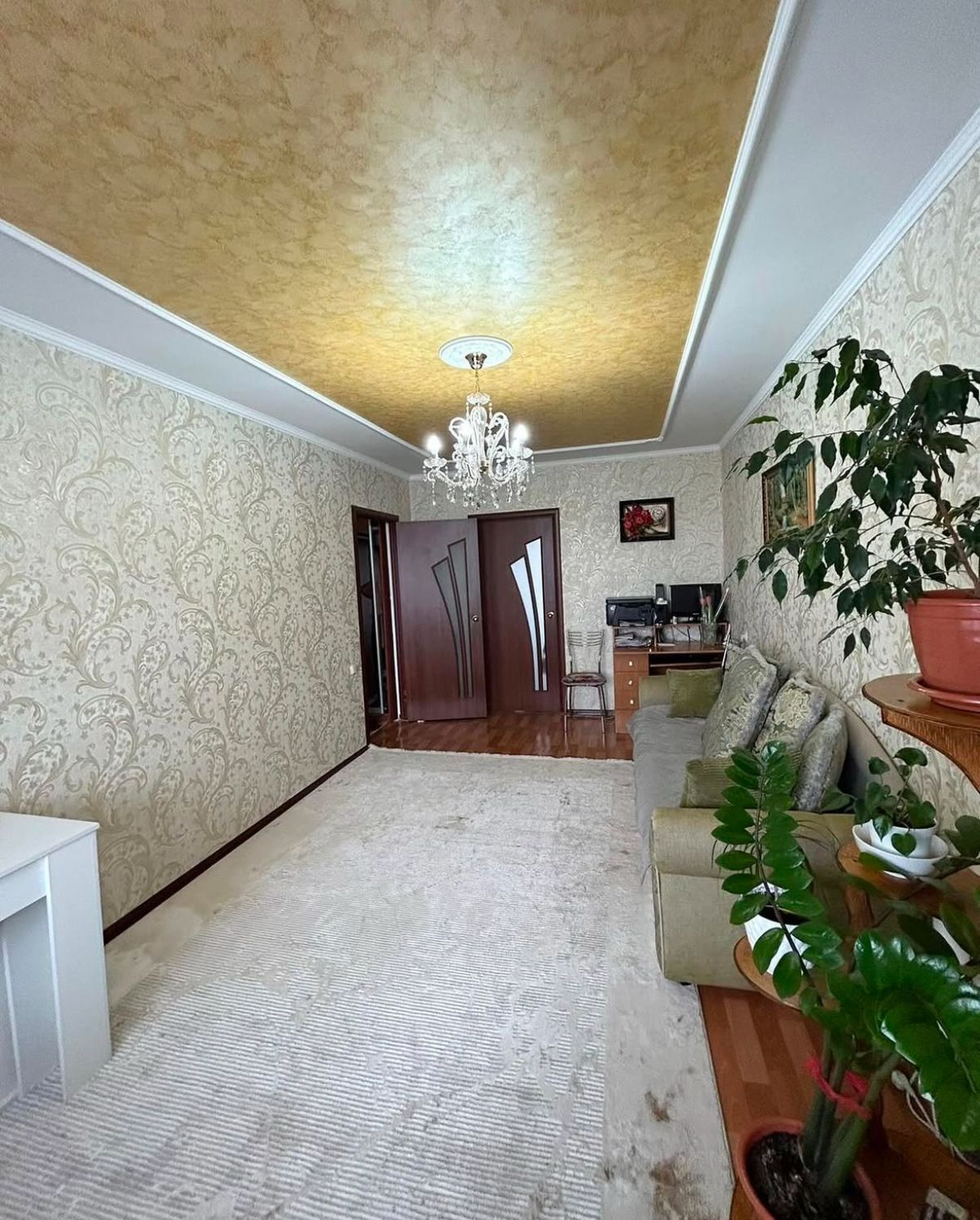 Продам 2 ком кв 46 м2 в районе универмаг
