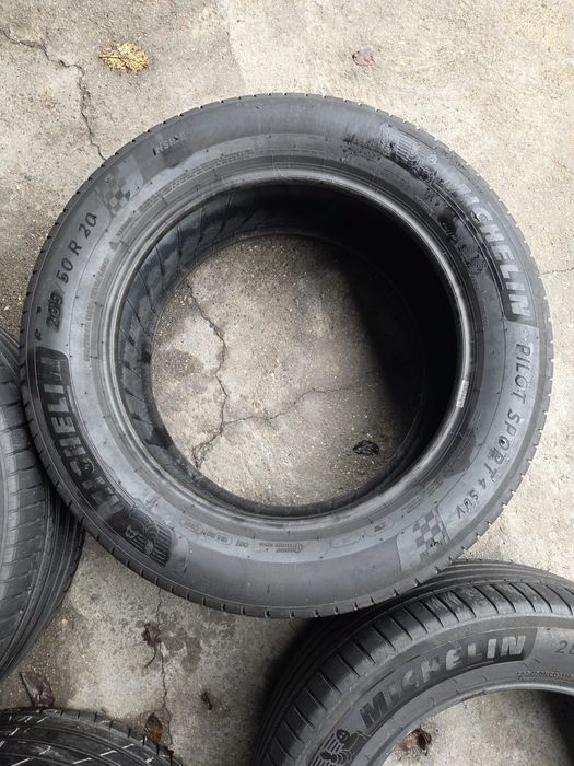MICHELIN Pilot Sport 4 SUV 285 50 20 DOT23