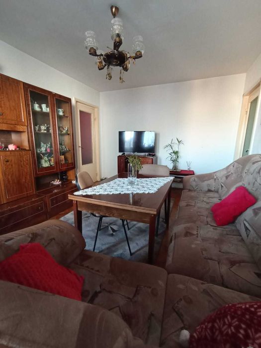Apartament 4 camere Zona Dacia - persoana fizica