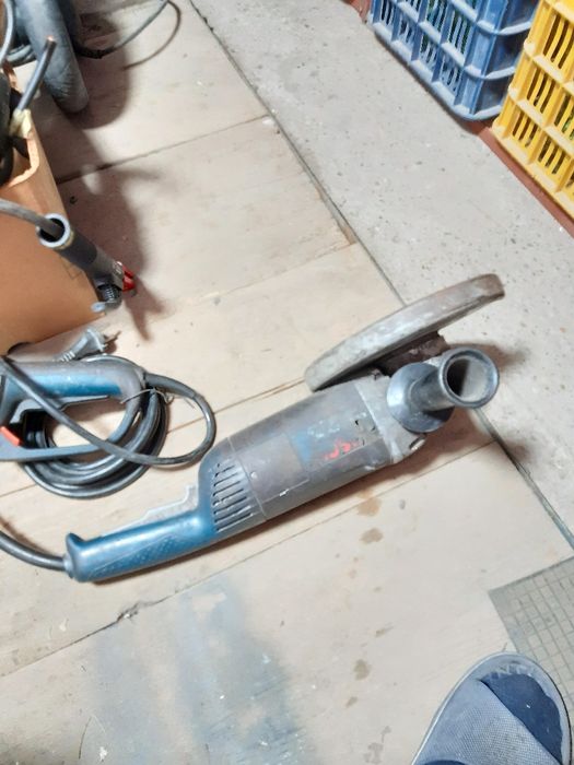 Polizor mare Bosch GWS 22. 230 j