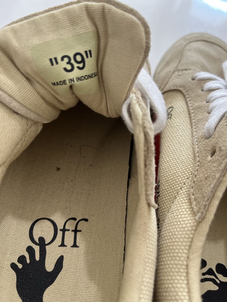 Оригинални Off-White дамски обувки 39 номер