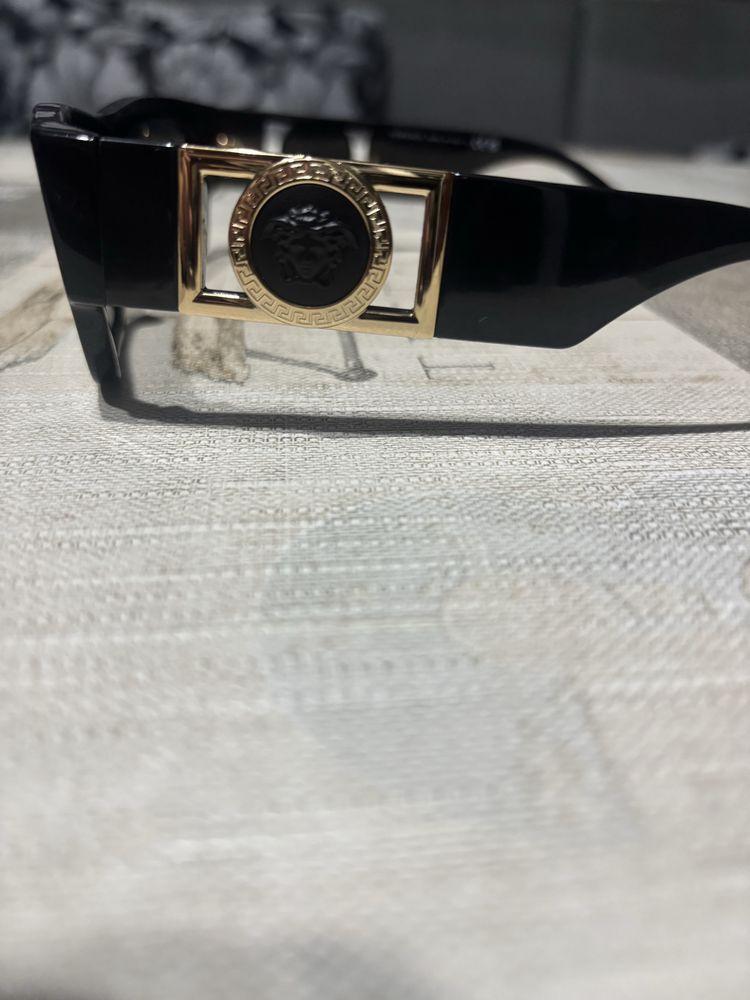 Очила Versace