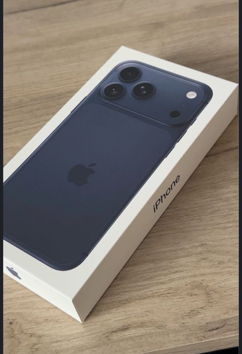 Sigilat! Apple iPhone 17 Pro, cu SIM, 256 Gb, neverlocked