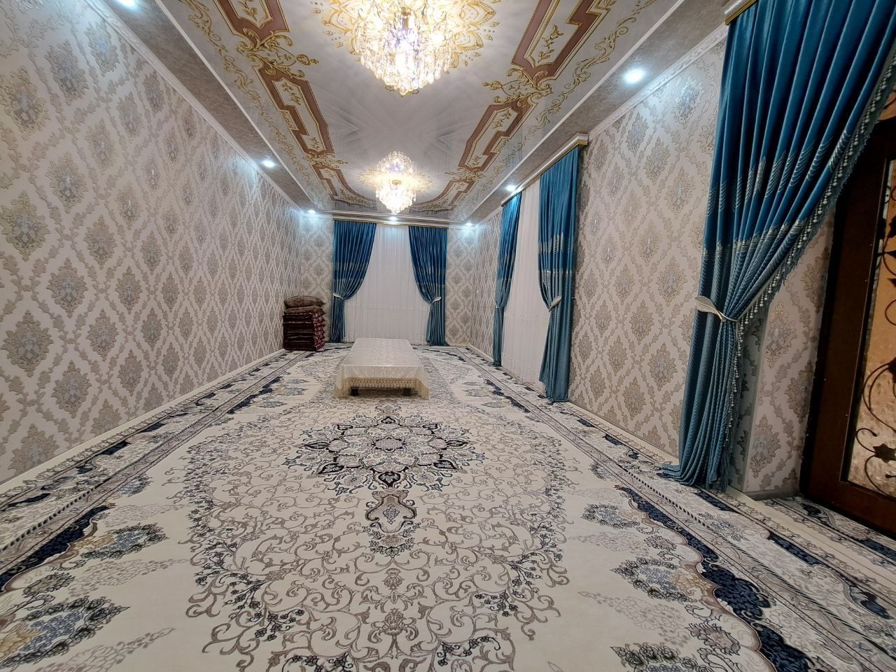 Qurib bitlazilgan, yashashga tayyor hovli
