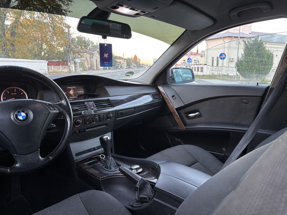 Vand bmw E60 3.0 diesel An 2006 Cutie automata