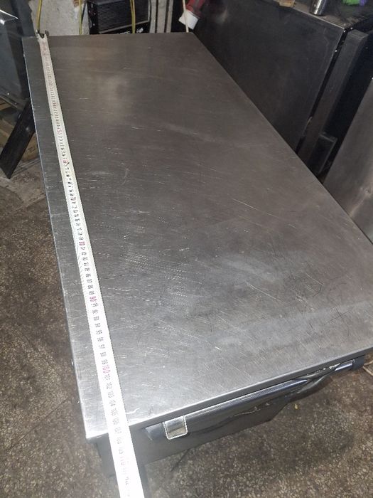 Топъл шкаф/ лувератор