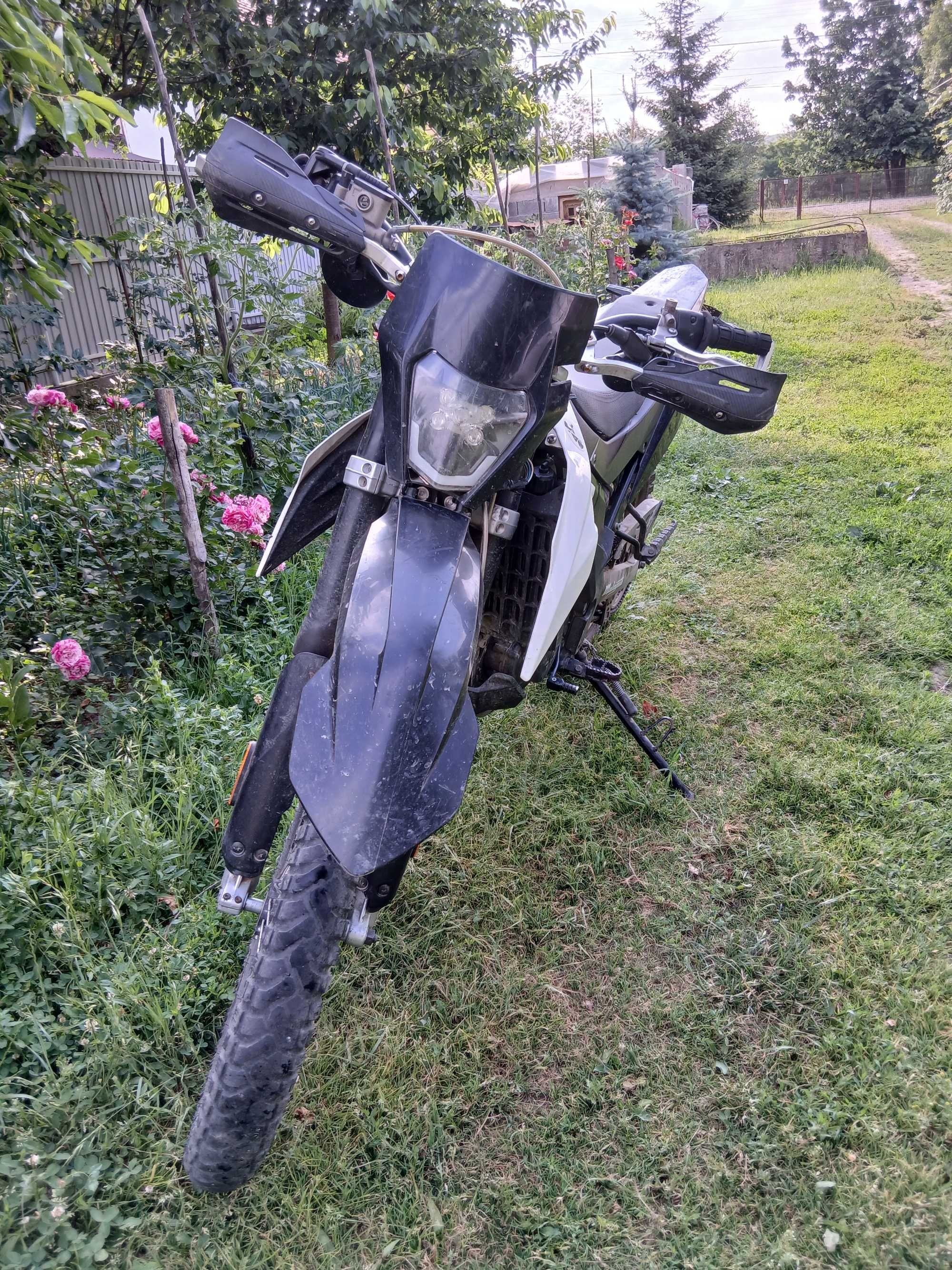 Vand super moto malaguti